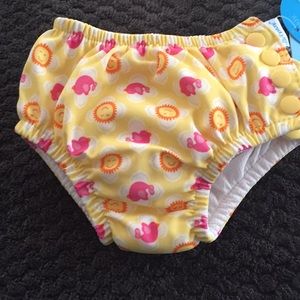 Reusable swim diaper